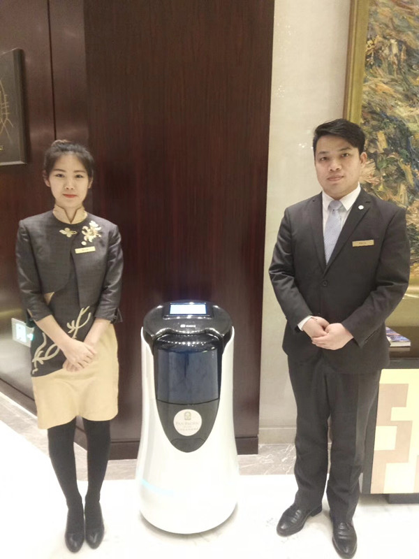 一米酒店机器人
